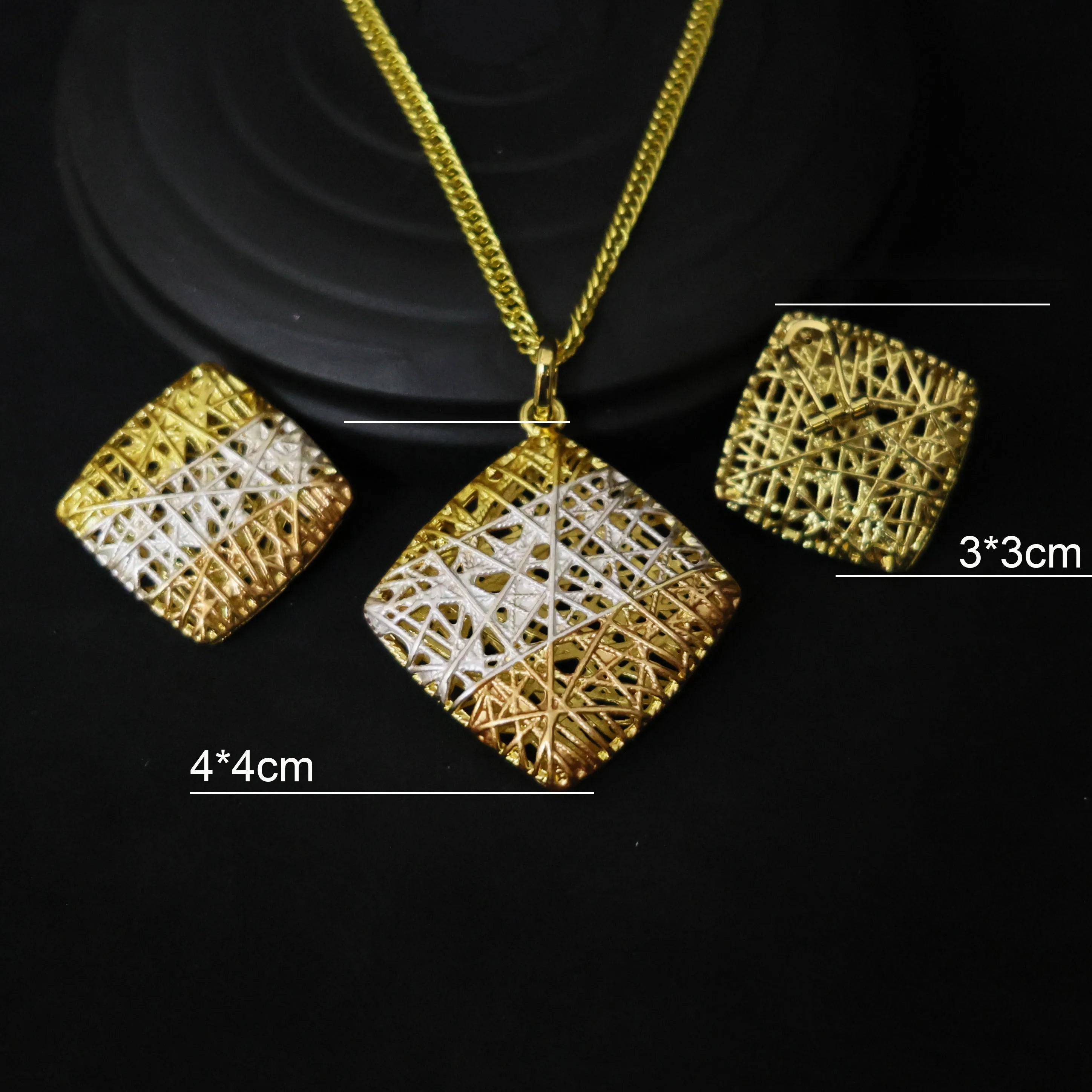 Golden Geometry