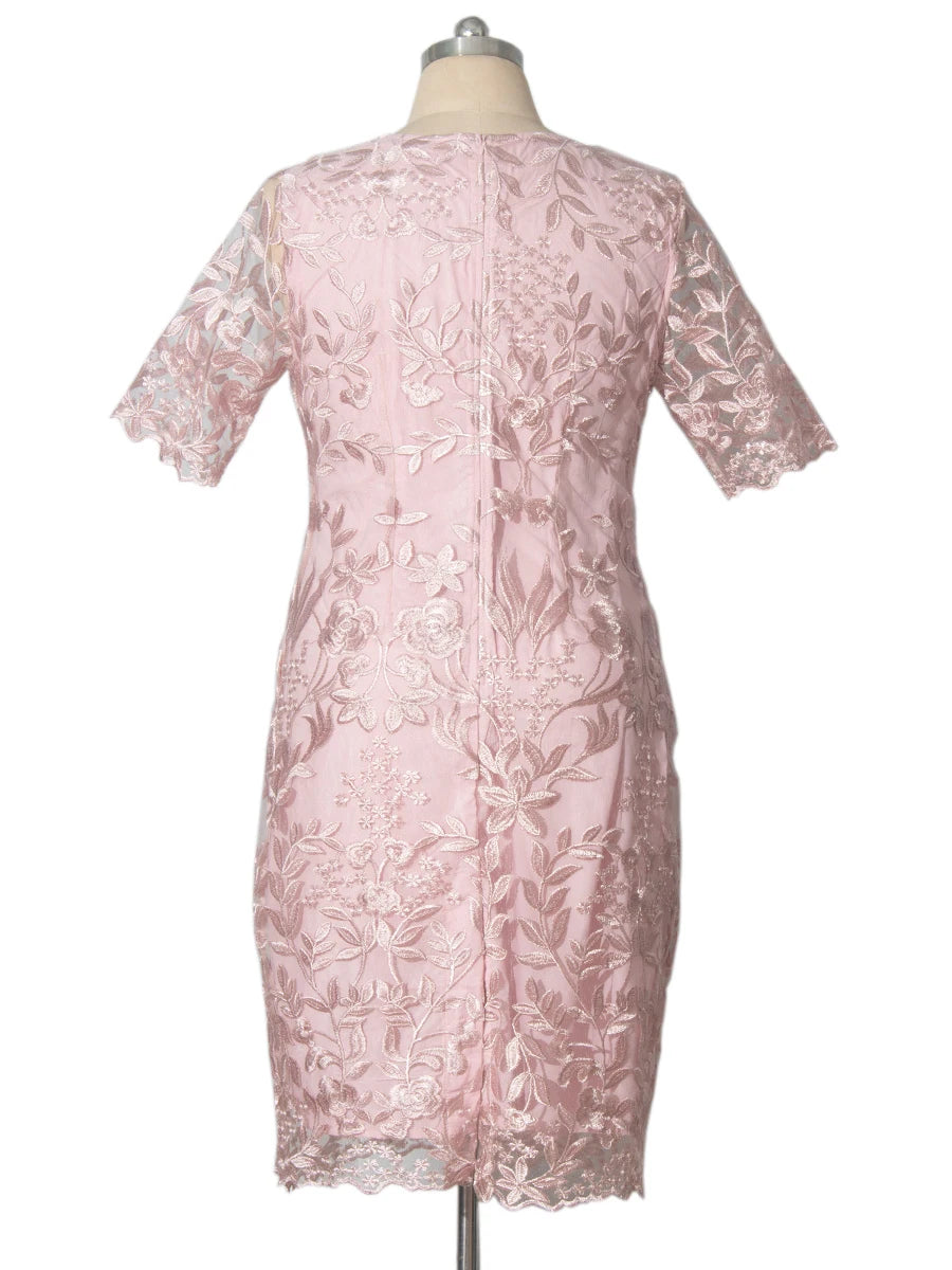 Luxe Curve Lace Floral Bodycon Dress – Elegant Plus Size Wedding Guest & Party Wear