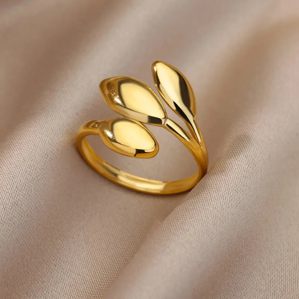 Aurelia Gold Ring