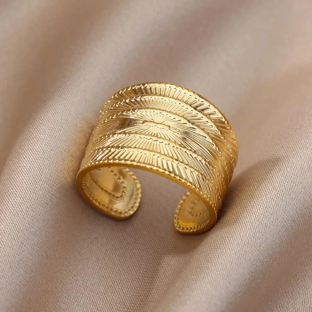 Aurelia Gold Ring