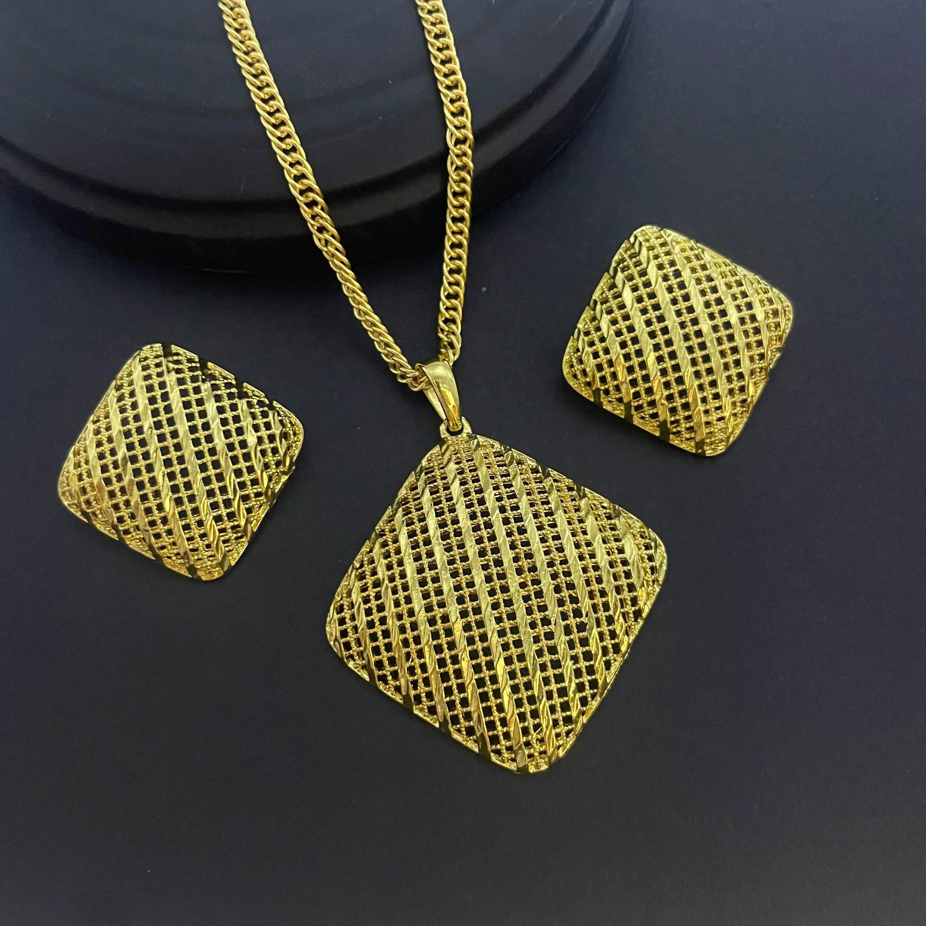 Golden Geometry