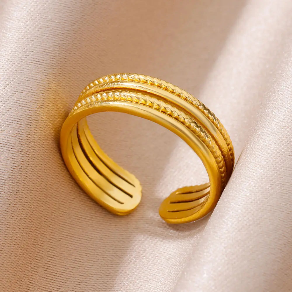 Aurelia Gold Ring