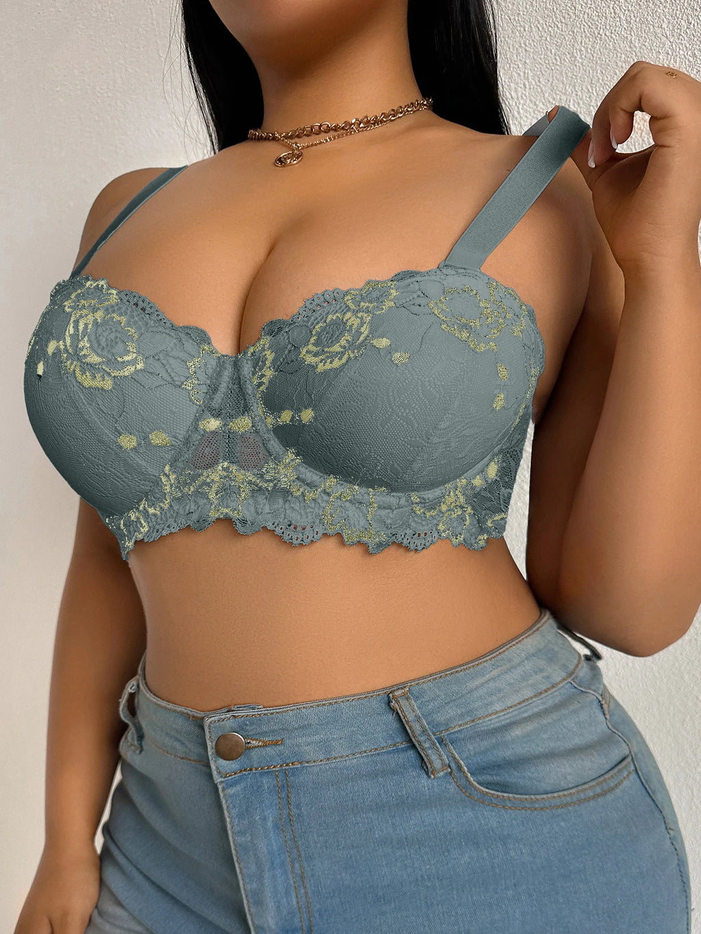 Comfort Lace Wide Strap Bra for Women Plus Size