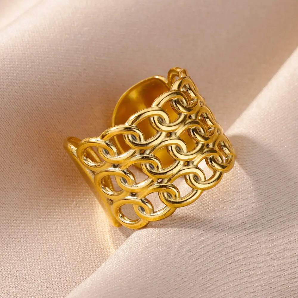 Aurelia Gold Ring